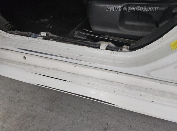 JTDEPMAE7N3001106 2022 TOYOTA LL White 