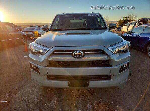 JTESU5JR4P6163860 2023 TOYOTA 4RUNNER Gray Вид спереду
