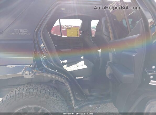 JTEVB5BR7S5001107 2025 TOYOTA 4RUNNER Black VIN კოდის სტიკერის ხედი