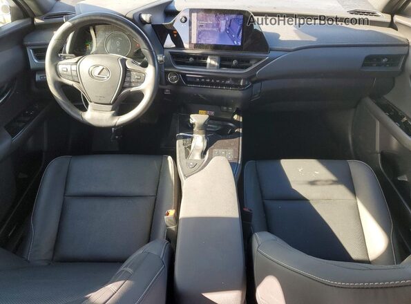 JTHB9JBH8P2064985 2023 LEXUS UX Серебряный Вид панели приборов
