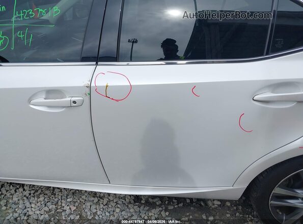 JTHBA1D23K5098274 2019 LEXUS IS 300 White 