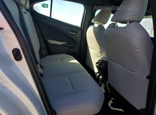 JTHP9JBH3N2062435 2022 LEXUS UX White Rear interior view