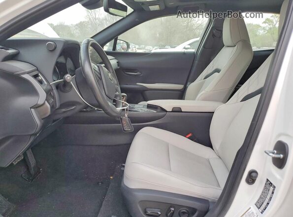 JTHP9JBH7R2076988 2024 LEXUS UX White Widok wnętrza z przodu