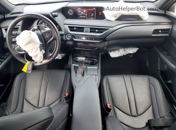 JTHR9JBH2L2021705 2020 LEXUS UX Белый Вид панели приборов
