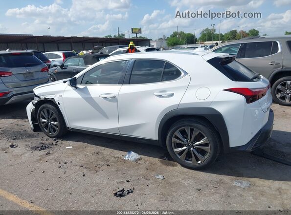 JTHY3JBH2K2006620 2019 LEXUS UX 200 White Սալոնի 360 աստիճան տեսք