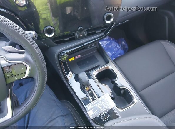 JTJGGCEZ3R2010586 2024 LEXUS NX 350 Зеленый Вид панели приборов