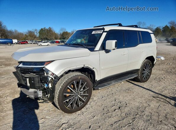 JTJVBCDX2R5010924 2024 LEXUS GX Белый Передняя левая четверть