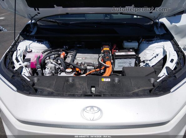 JTMBDAFB6TJ017900 2026 TOYOTA LE White უკანა ხედი
