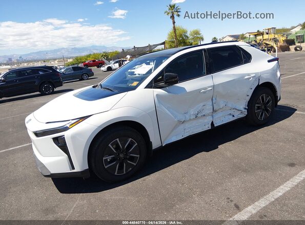 JTMBDAFB6TJ017900 2026 TOYOTA LE White წინა მარცხენა ხედი სამი მეოთხედიდან