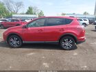 2016 Toyota Rav4 Le Red vin: JTMBFREV6GJ090372