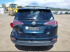 2018 Toyota Rav4 Le Blue vin: JTMBFREV9JJ205151