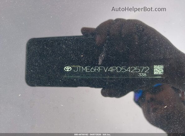 JTME6RFV4PD542572 2023 TOYOTA RAV4 HYBRID Серебряный Вид подкапотного пространства