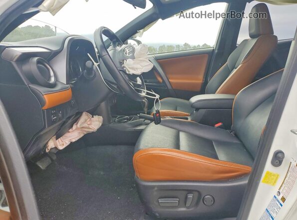 JTMJFREV7GD189762 2016 TOYOTA RAV4 White Widok wnętrza z przodu