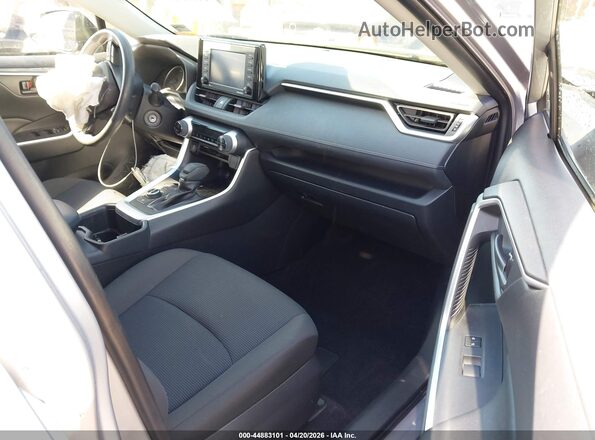 JTMMWRFV1ND152537 2022 TOYOTA LE Серебряный Вид салона спереди