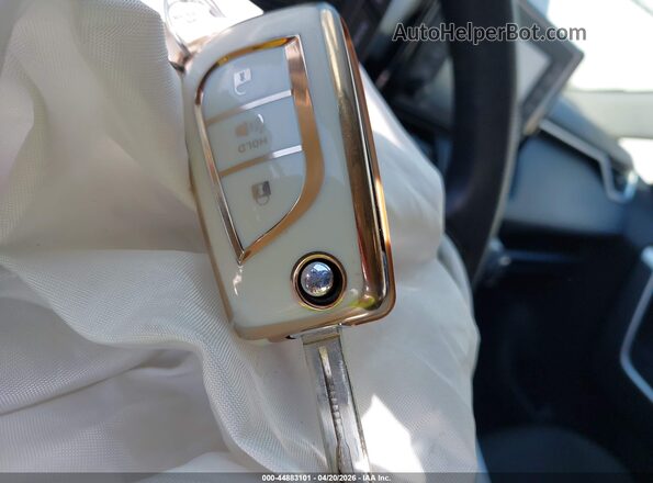 JTMMWRFV1ND152537 2022 TOYOTA LE Серебряный Вид панели приборов