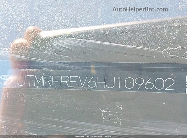 JTMRFREV6HJ109602 2017 TOYOTA LE Blue Շարժիչի բաժամունքի տեսք