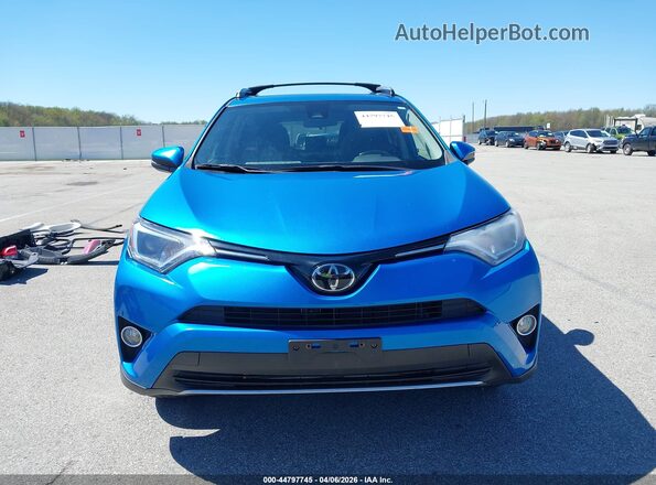 JTMRFREV6HJ109602 2017 TOYOTA LE Blue Սալոնի հետևի տեսք