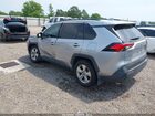 2021 Toyota Rav4 Xle Серебряный vin: JTMW1RFV7MD068065