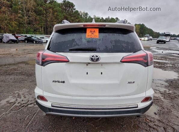 JTMWFREV4HJ720957 2017 TOYOTA LE White Widok z tyłu