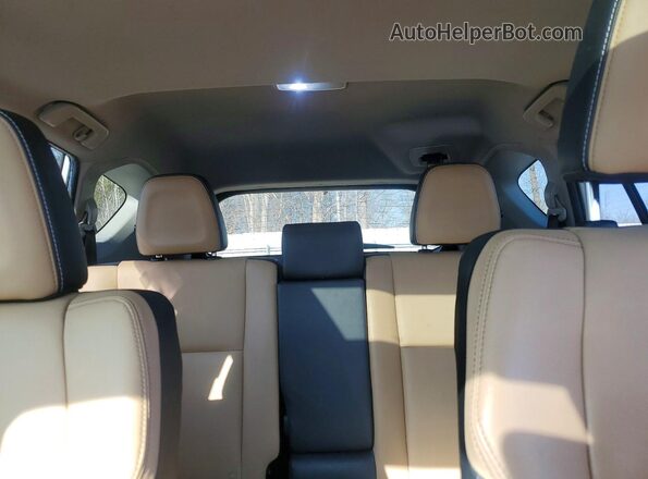 JTMYFREV6JJ739010 2018 TOYOTA LIMITED White უკანა სავარძლების ხედი