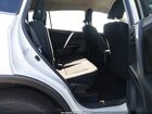 2018 Toyota Rav4 Le White vin: JTMZFREV1JJ151097