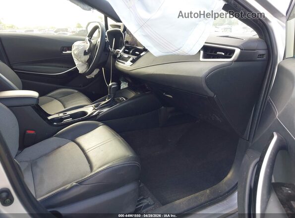 JTNC4MBEXP3213902 2023 TOYOTA LL Silver წინა სალონის ხედი
