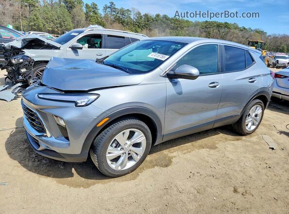 KL4AMCSL2RB001325 2024 BUICK ENCORE Серебряный Передняя левая четверть
