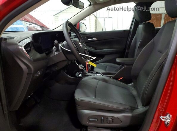 KL4AMCSLXTB049906 2026 BUICK ENCORE Red Widok wnętrza z przodu
