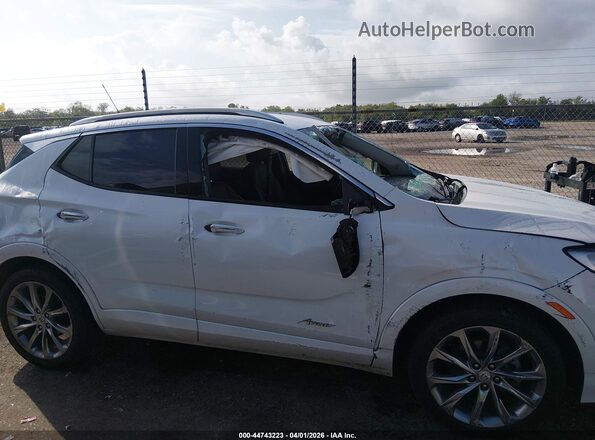 KL4AMFSL9RB213592 2024 BUICK ENCORE White Вид задньої частини салону