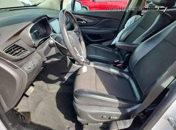 KL4CJASBXLB350771 2020 BUICK ENCORE Белый Вид салона спереди