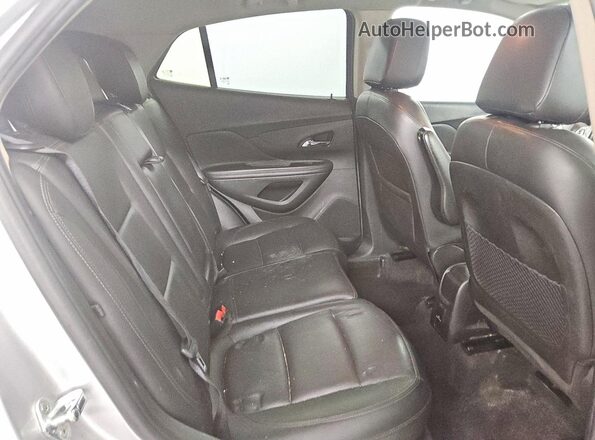 KL4CJCSB9JB647698 2018 BUICK ENCORE Silver Widok wnętrza z tyłu
