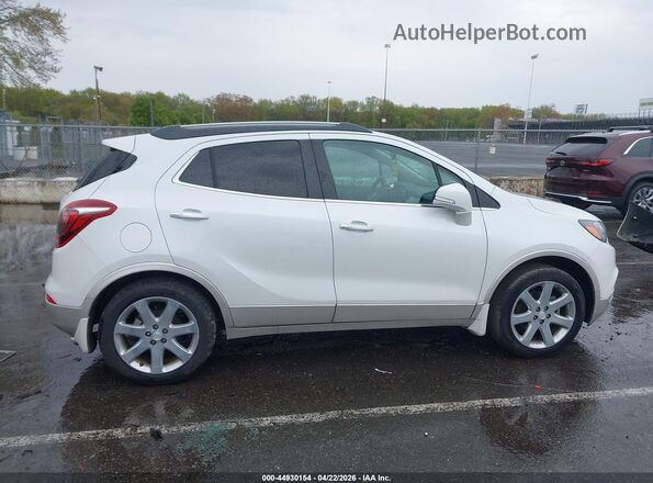 KL4CJCSM5KB918372 2019 BUICK ENCORE White Widok wnętrza z tyłu