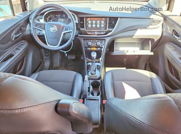 KL4CJESB5KB788457 2019 BUICK ENCORE Красный Вид панели приборов