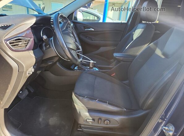KL4MMDSL1NB040985 2022 BUICK ENCORE Черный Вид салона спереди