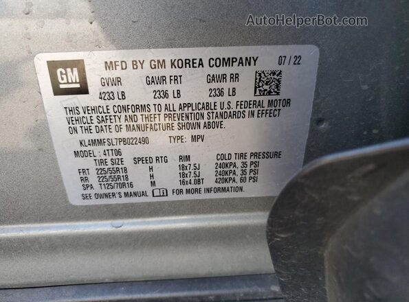 KL4MMFSL7PB022490 2023 BUICK ENCORE Silver VIN կոդի պիտակի տեսք
