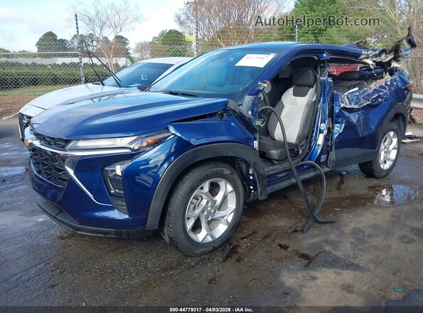 KL77LFE24RC105023 2024 CHEVROLET TRAX Blue Вид спереду