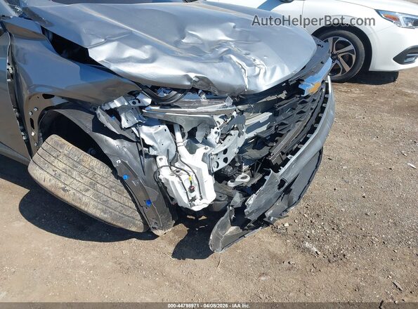 KL77LFEP1SC342943 2025 CHEVROLET TRAX Серебряный Вид задней части салона