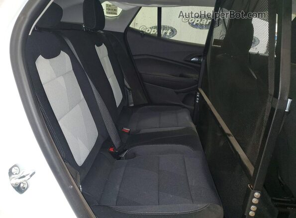 KL77LFEP3SC170785 2025 CHEVROLET TRAX White Vista de los asientos traseros