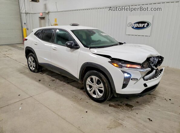 KL77LFEP3SC170785 2025 CHEVROLET TRAX White Delantero derecho