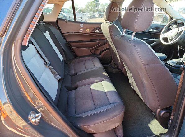 KL77LFEP8SC119086 2025 CHEVROLET TRAX Серый Вид задней части салона