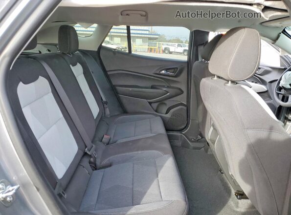KL77LFEP9SC272172 2025 CHEVROLET TRAX Silver Rear interior view