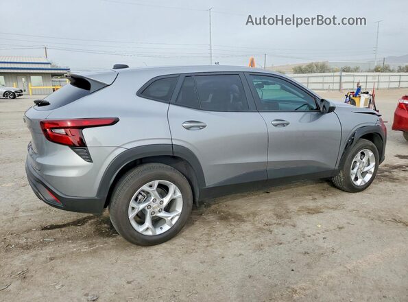KL77LFEP9SC272172 2025 CHEVROLET TRAX Silver Rear right