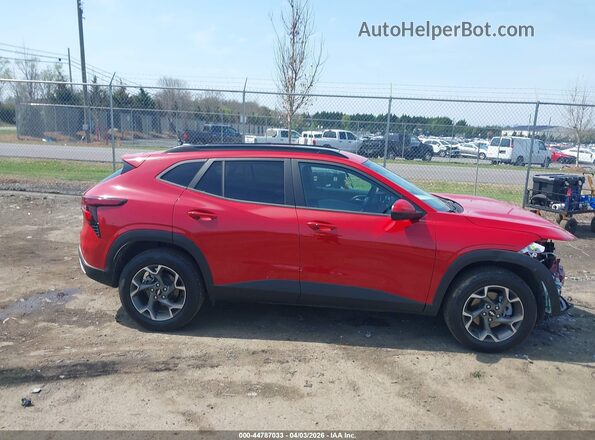 KL77LHEP0TC088784 2026 CHEVROLET TRAX Red სალონის 360-გრადუსიანი ხედი