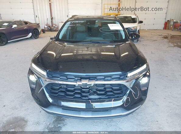 KL77LHEP2SC019920 2025 CHEVROLET TRAX Черный Вид щитка приборов