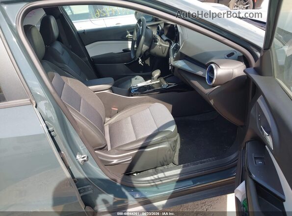 KL77LHEP2SC279475 2025 CHEVROLET TRAX Gray Вид салону спереду