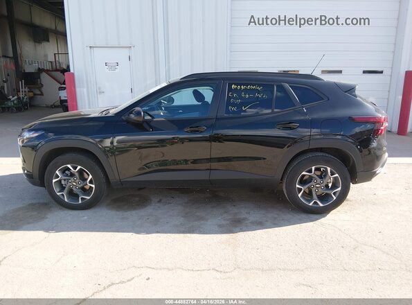 KL77LHEP3SC088938 2025 CHEVROLET TRAX Black Панорамний вид салону 360°