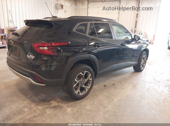 KL77LHEP3SC168062 2025 CHEVROLET TRAX Черный Задняя правая четверть