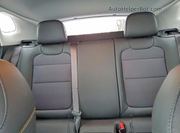 KL77LHEP5SC280863 2025 CHEVROLET TRAX Blue Вид задніх сидінь