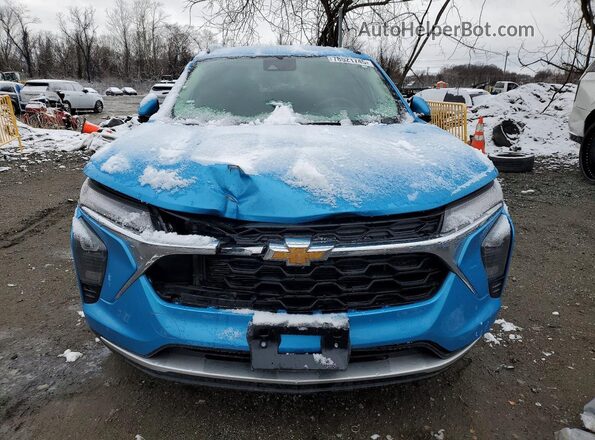 KL77LHEP5SC280863 2025 CHEVROLET TRAX Blue Вид спереду