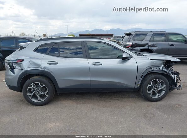 KL77LHEP7SC311529 2025 CHEVROLET TRAX Gray Widok wnętrza 360 stopni